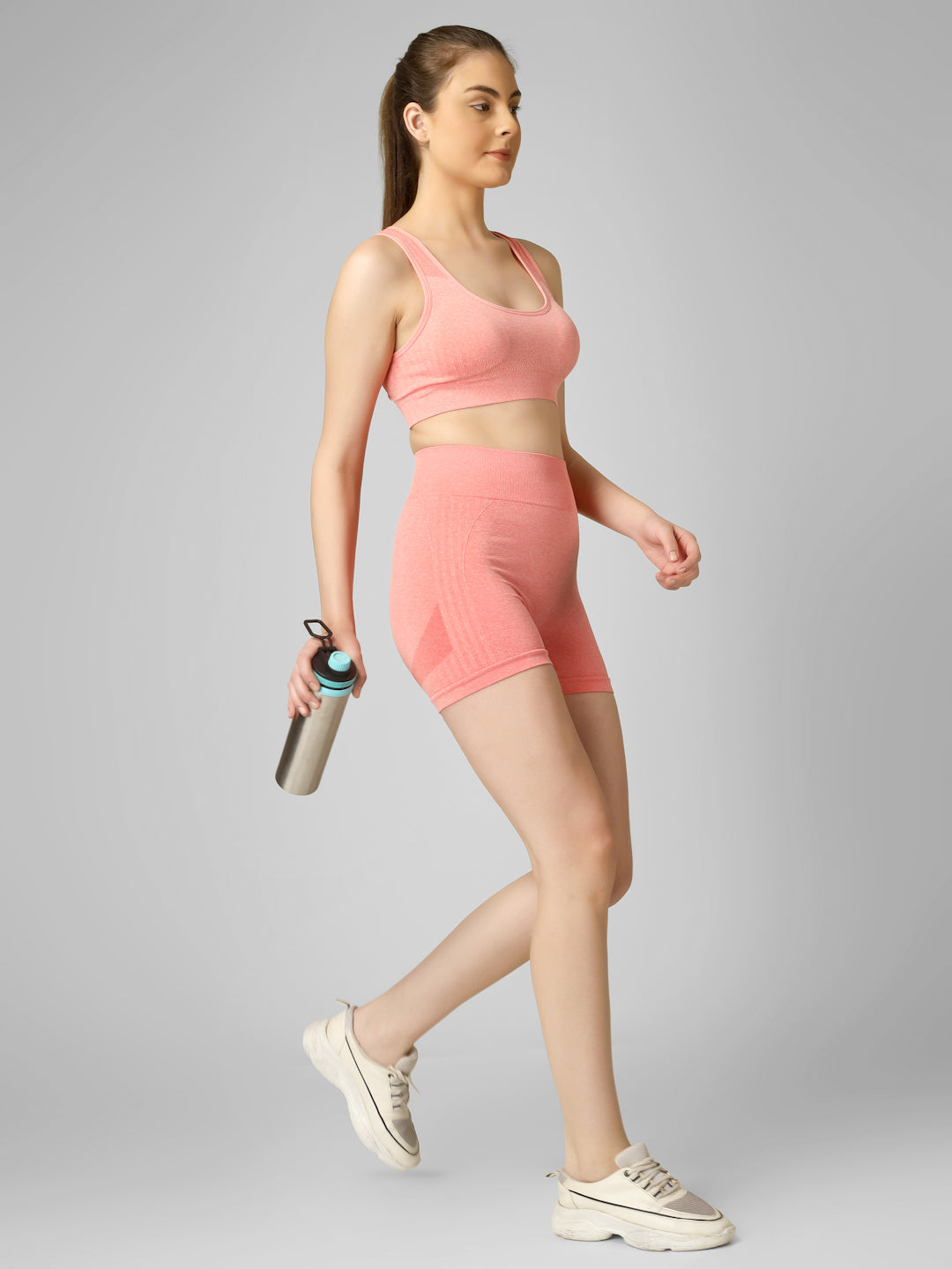 Women’s Seamless Activewear Set – Sports Bra & High Waist Shorts (Scrunch Butt Design)